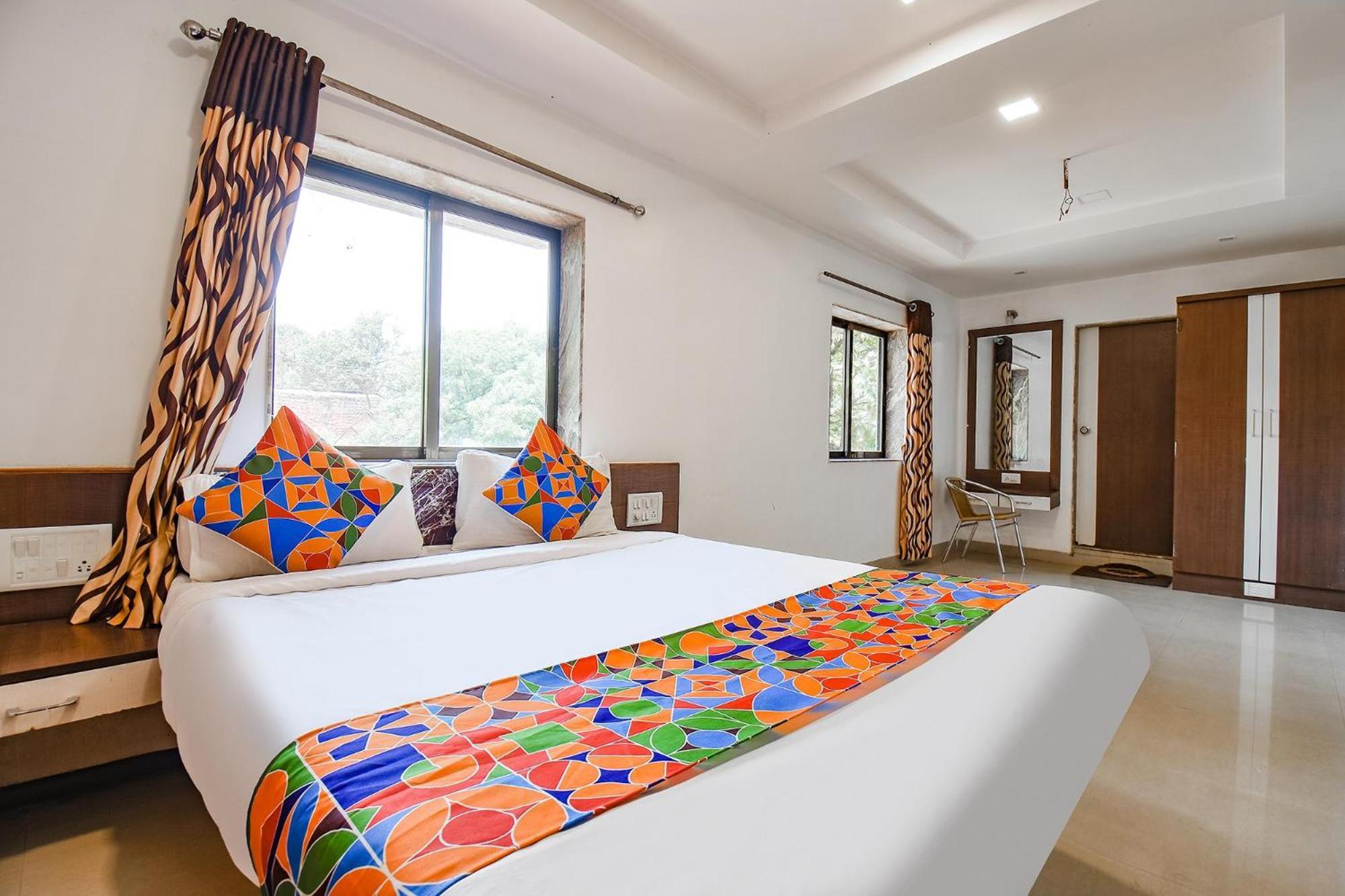 Fabhotel Bright Holidays Mahābaleshwar Exteriör bild
